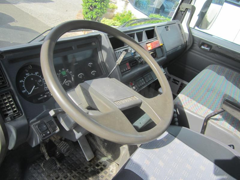 Camion ampliroll Renault Midliner 180: photos 7 Camion ampliroll Renault Midliner 180: photos 7