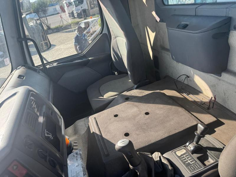 Tracteur routier Renault Premium 370 DCI: photos 16