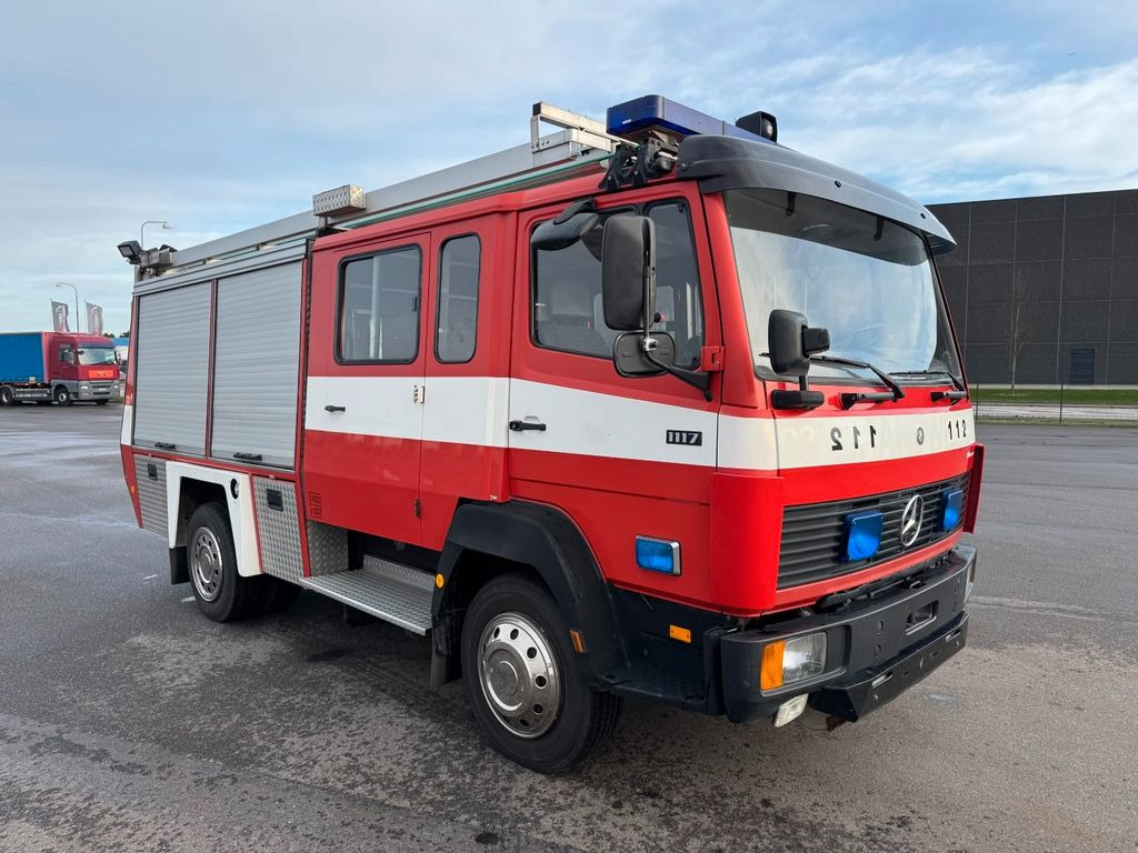 Mercedes-Benz 1117 4x2 Fire truck - Feuerwehr - Tankspritze Mercedes-Benz 1117 4x2 Fire truck - Feuerwehr - Tankspritze - Camion: photos 2 Mercedes-Benz 1117 4x2 Fire truck - Feuerwehr - Tankspritze Mercedes-Benz 1117 4x2 Fire truck - Feuerwehr - Tankspritze - Camion: photos 2
