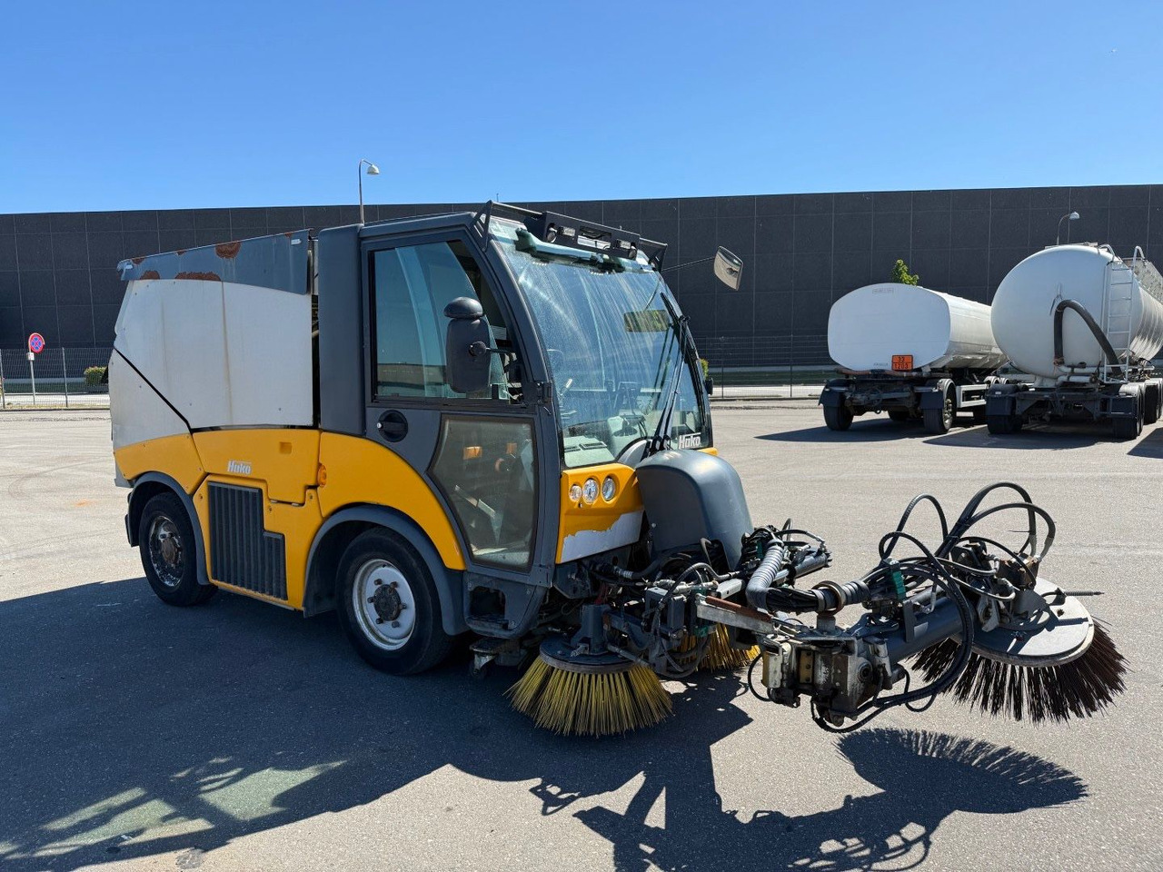 Hako Citymaster 2000 4x4 Euro 5 Kehrmaschine - Balayeuse de voirie: photos 2 Hako Citymaster 2000 4x4 Euro 5 Kehrmaschine - Balayeuse de voirie: photos 2