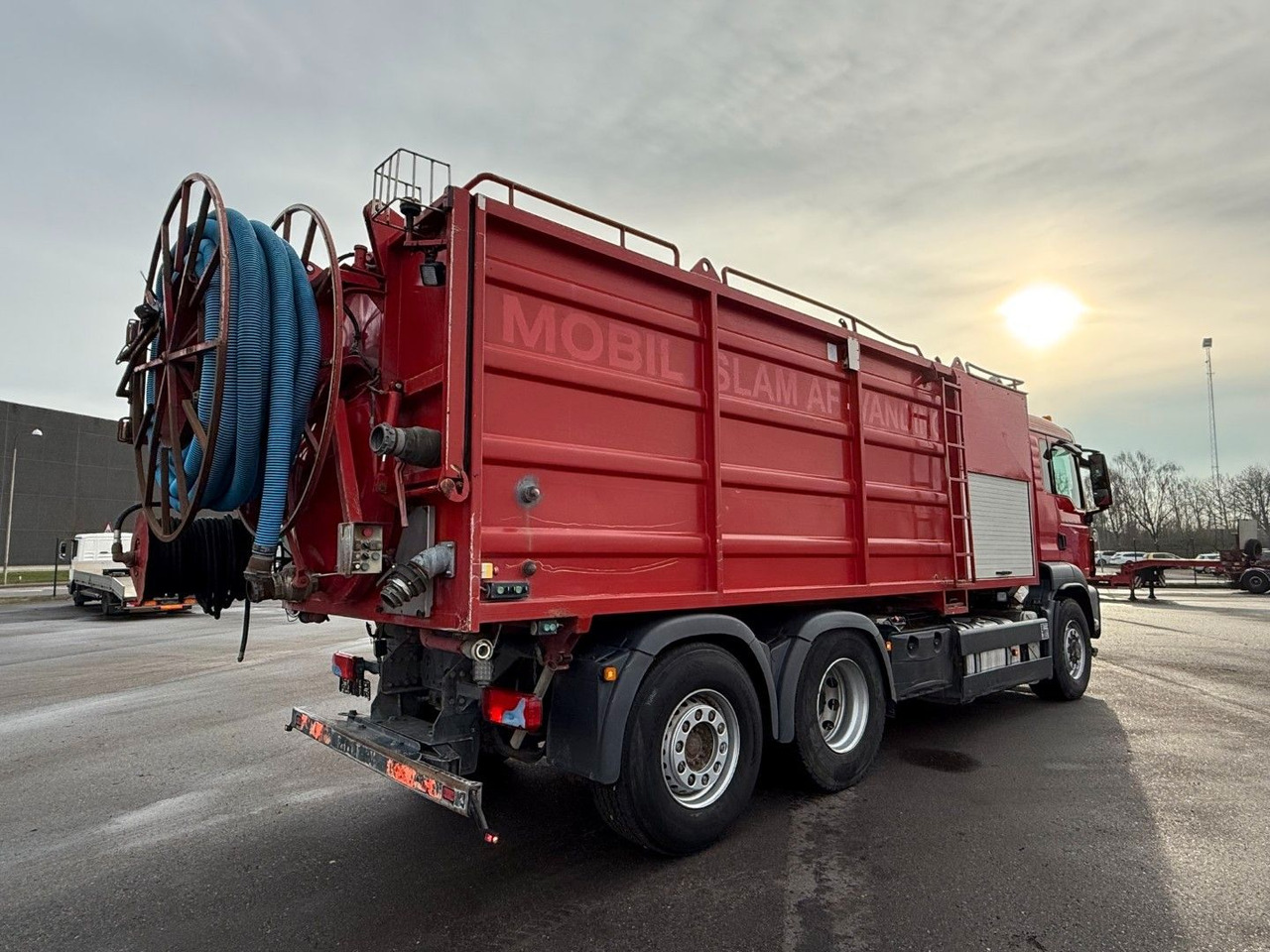 MAN TGS 28.360 6x4H*4 Hydrodrive / Simon Moos KSA MAN TGS 28.360 6x4H*4 Hydrodrive/Moos KSA VacuDrain - Camion vidangeur: photos 4 MAN TGS 28.360 6x4H*4 Hydrodrive / Simon Moos KSA MAN TGS 28.360 6x4H*4 Hydrodrive/Moos KSA VacuDrain - Camion vidangeur: photos 4