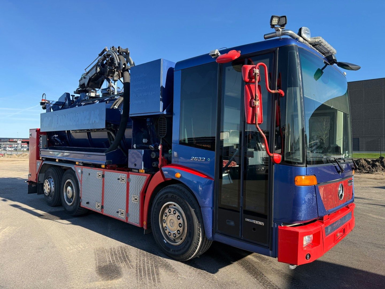 Mercedes-Benz Econic 2633 6x2*4 Hvidtved Larsen SLP309 Euro 5 - Camion vidangeur: photos 2 Mercedes-Benz Econic 2633 6x2*4 Hvidtved Larsen SLP309 Euro 5 - Camion vidangeur: photos 2