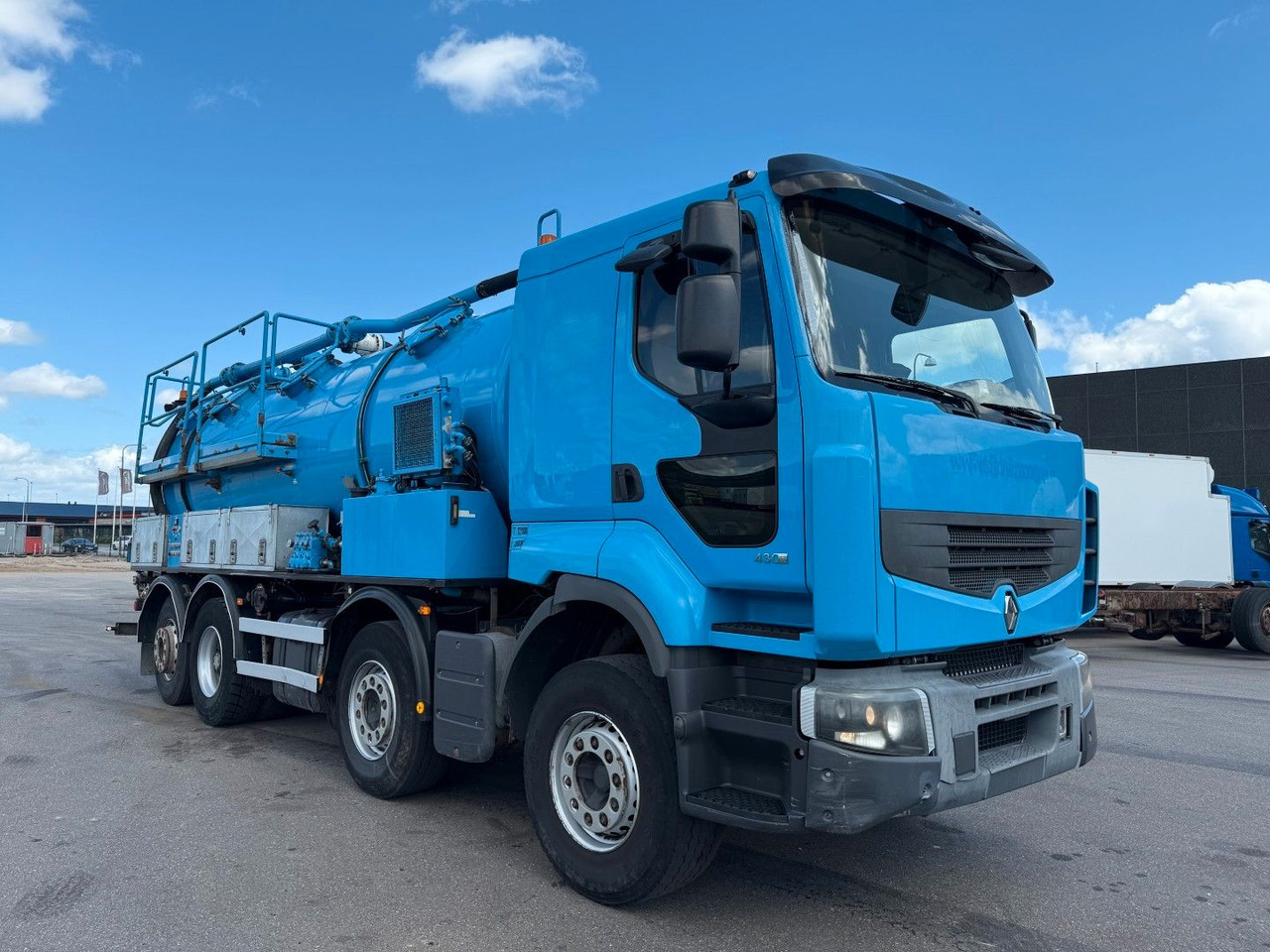 Renault Premium Lander 430.32 8x2*6 Simon Moos 18.100 L - Camion vidangeur: photos 2 Renault Premium Lander 430.32 8x2*6 Simon Moos 18.100 L - Camion vidangeur: photos 2