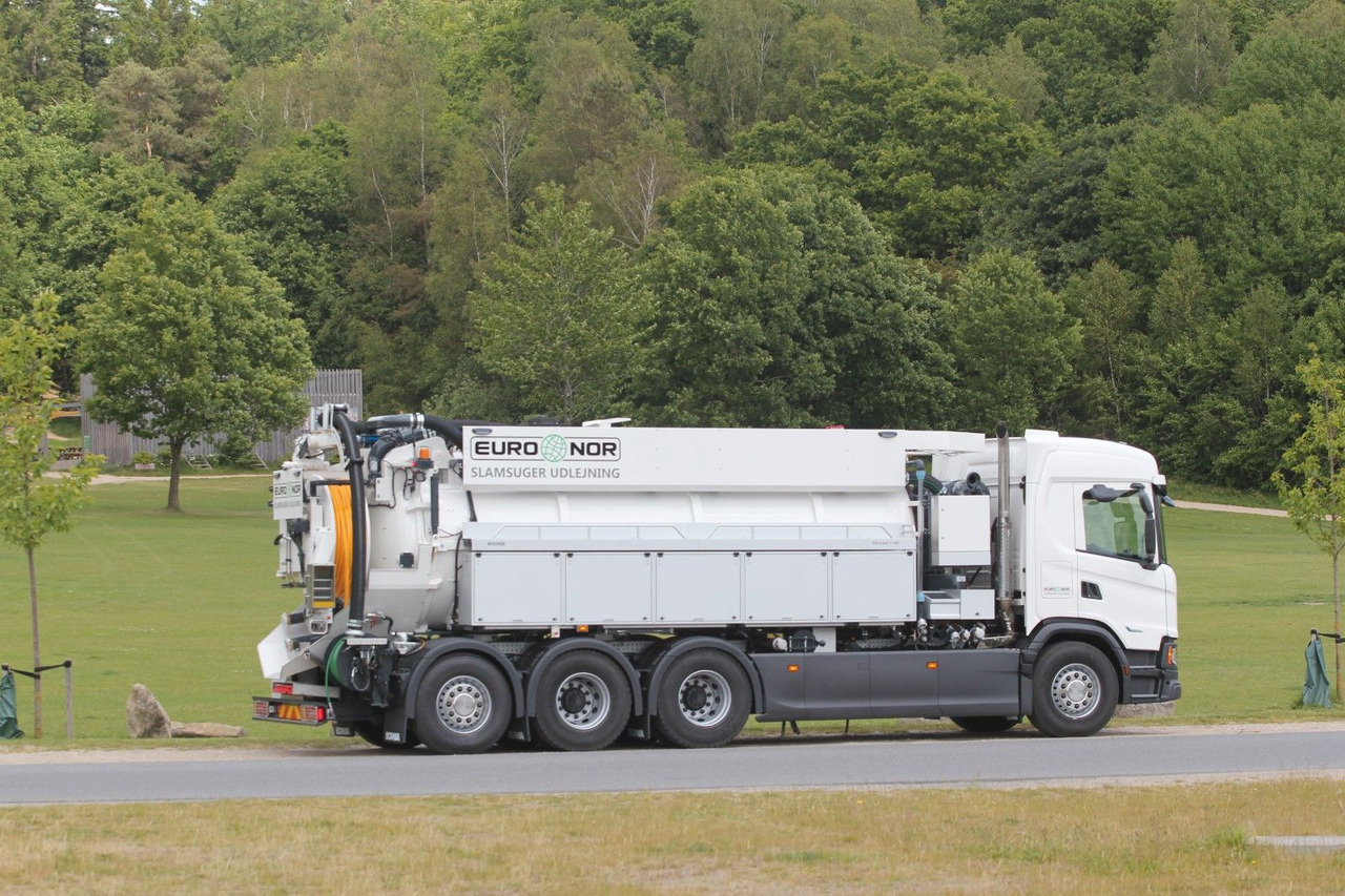 Scania G460 B8x4*4NBMN Bucher FlexLine CM140 - Camion vidangeur: photos 3 Scania G460 B8x4*4NBMN Bucher FlexLine CM140 - Camion vidangeur: photos 3