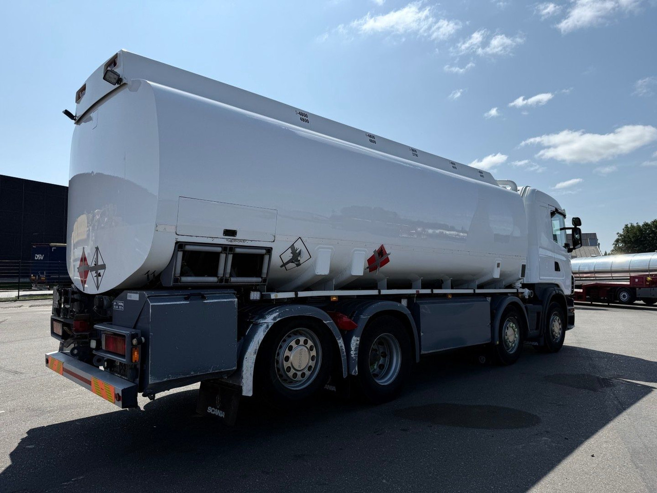 Scania G480 8x2*6 24.000 L / 5 compartments / ADR Tank - Camion citerne: photos 3 Scania G480 8x2*6 24.000 L / 5 compartments / ADR Tank - Camion citerne: photos 3