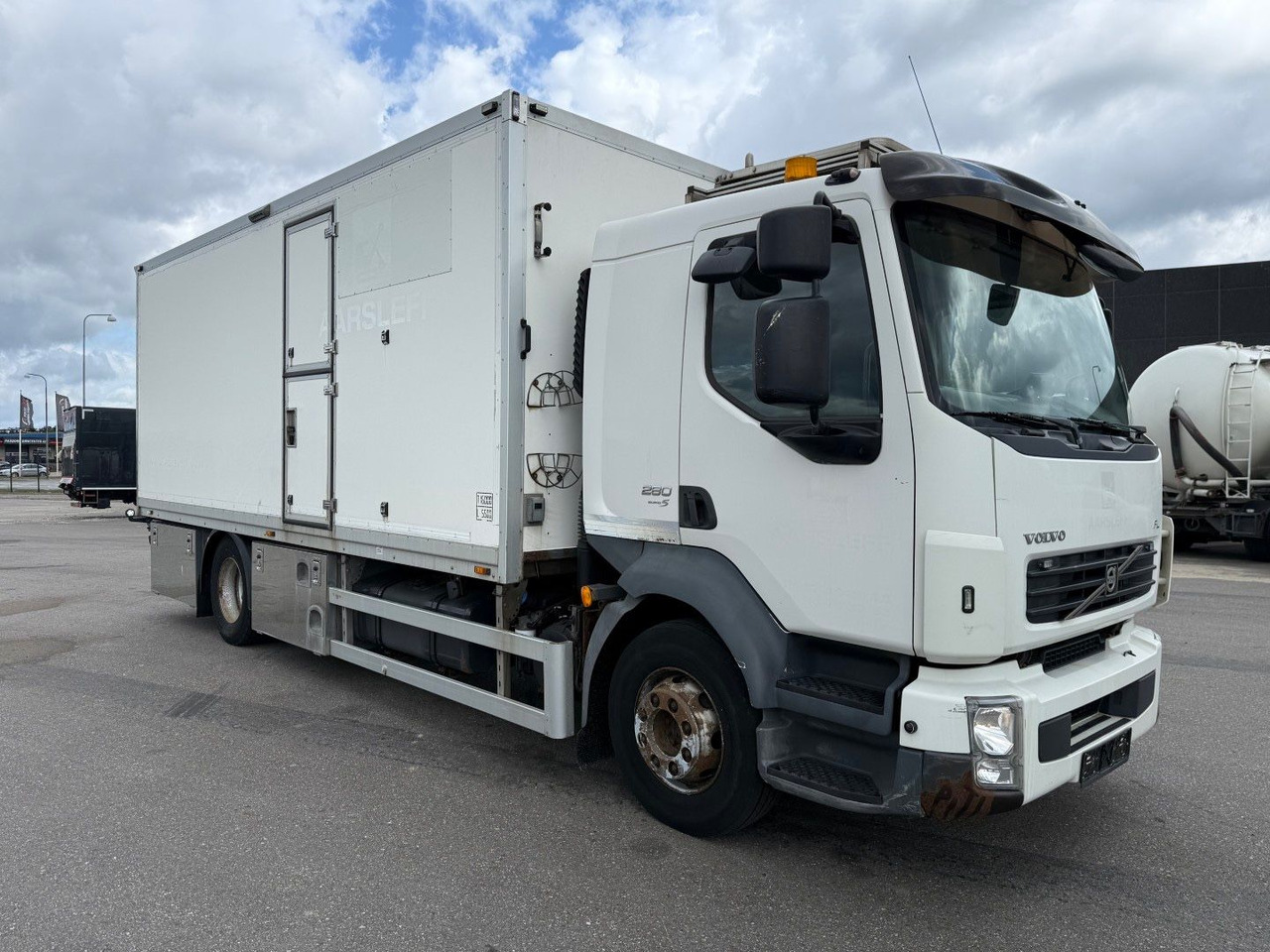 Volvo FL 280 4x2 Euro 5 Workshop Equipment - Camion fourgon: photos 2 Volvo FL 280 4x2 Euro 5 Workshop Equipment - Camion fourgon: photos 2