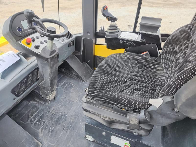 Bomag BW 213 D-5 - Compacteur à pieds de mouton/ Monocylindre: photos 5 Bomag BW 213 D-5 - Compacteur à pieds de mouton/ Monocylindre: photos 5
