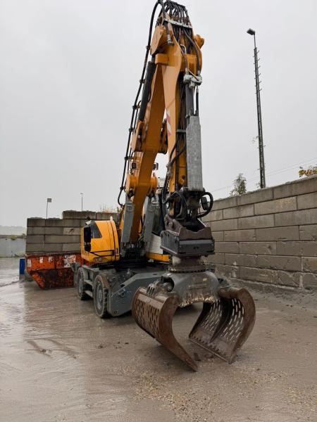 Liebherr LH22 - Pelle de manutention: photos 3 Liebherr LH22 - Pelle de manutention: photos 3