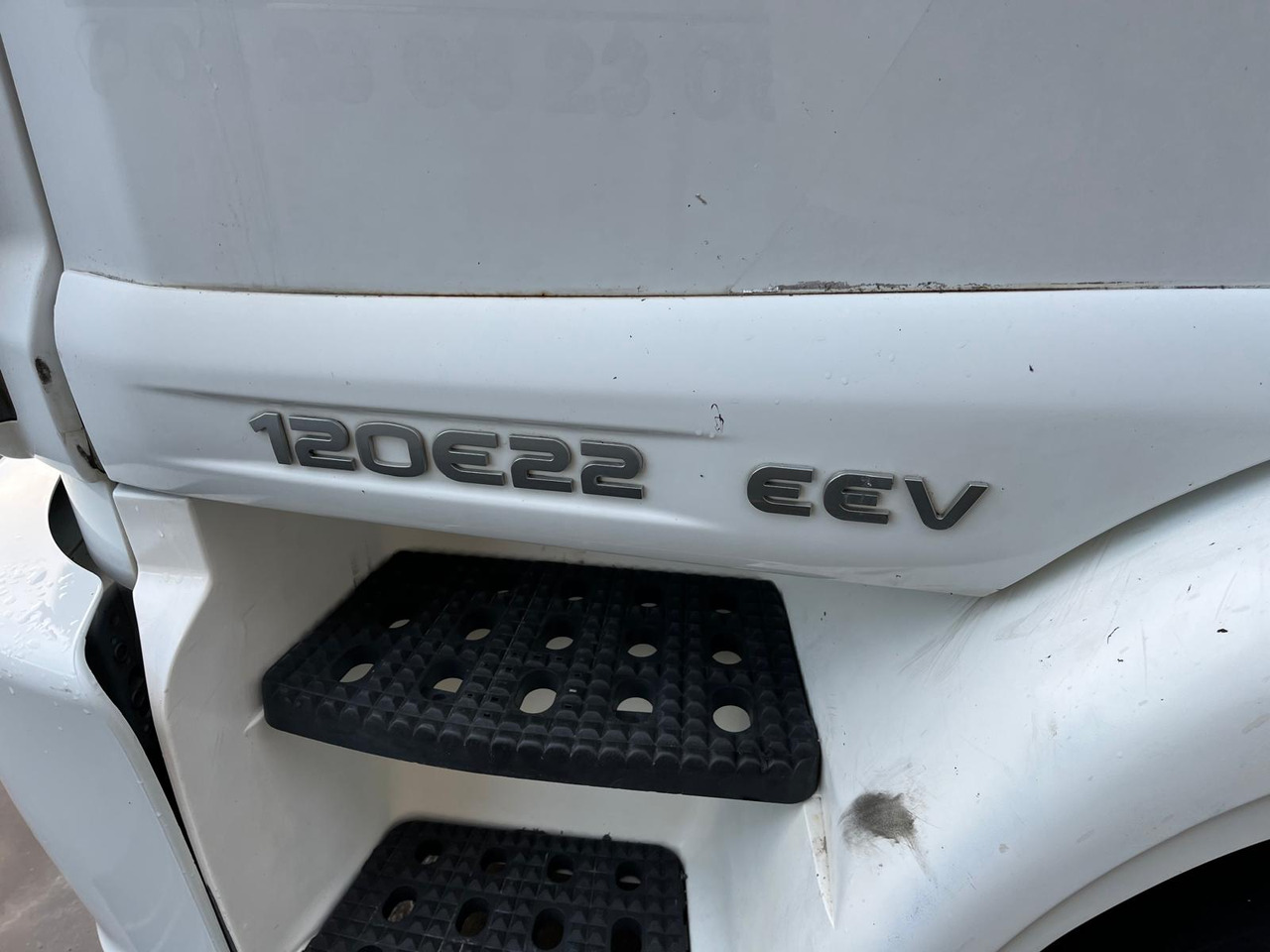 Iveco Eurocargo 120 E 22 - Camion à rideaux coulissants: photos 4 Iveco Eurocargo 120 E 22 - Camion à rideaux coulissants: photos 4