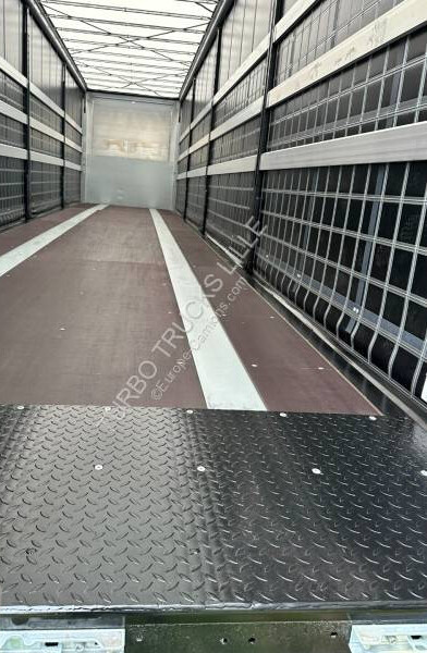 Kögel 3 essieux - Semi-remorque rideaux coulissants: photos 4 Kögel 3 essieux - Semi-remorque rideaux coulissants: photos 4