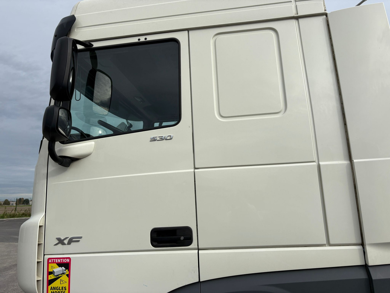 DAF XF 530 FT - Tracteur routier: photos 3 DAF XF 530 FT - Tracteur routier: photos 3