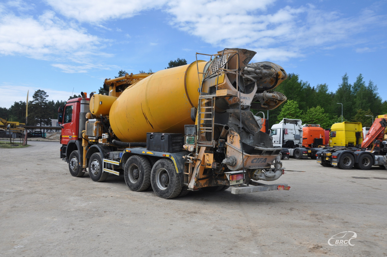 Mercedes-Benz 4144 - Camion malaxeur: photos 5 Mercedes-Benz 4144 - Camion malaxeur: photos 5