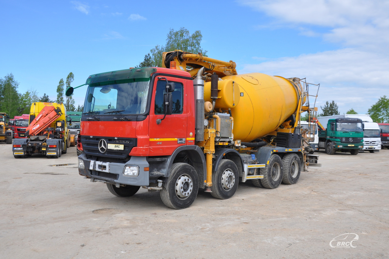 Mercedes-Benz 4144 - Camion malaxeur: photos 1 Mercedes-Benz 4144 - Camion malaxeur: photos 1