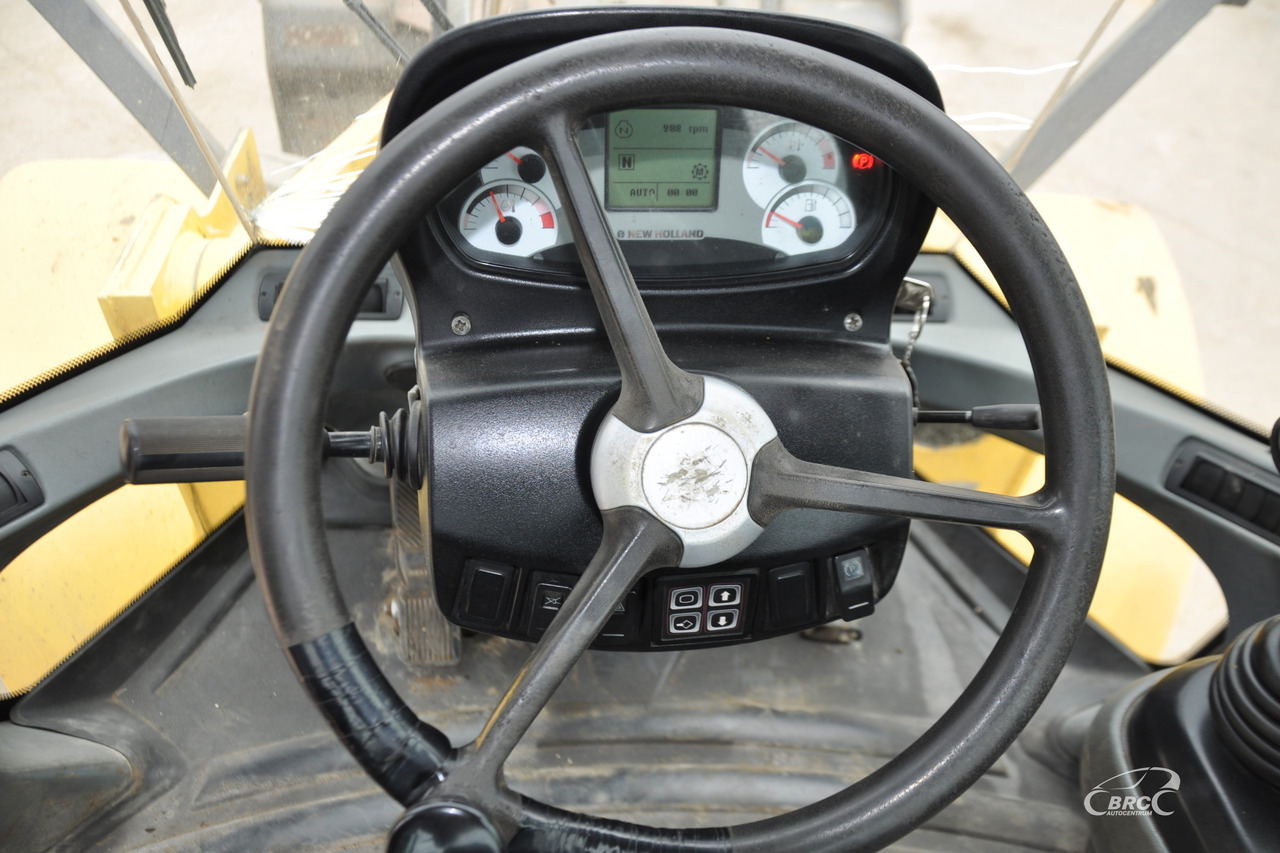 Chargeuse sur pneus New Holland W270B: photos 15 Chargeuse sur pneus New Holland W270B: photos 15