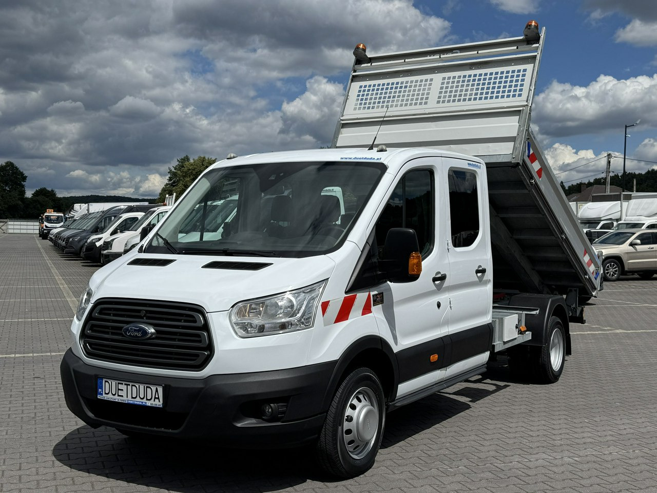 Ford Transit - Utilitaire benne: photos 3 Ford Transit - Utilitaire benne: photos 3