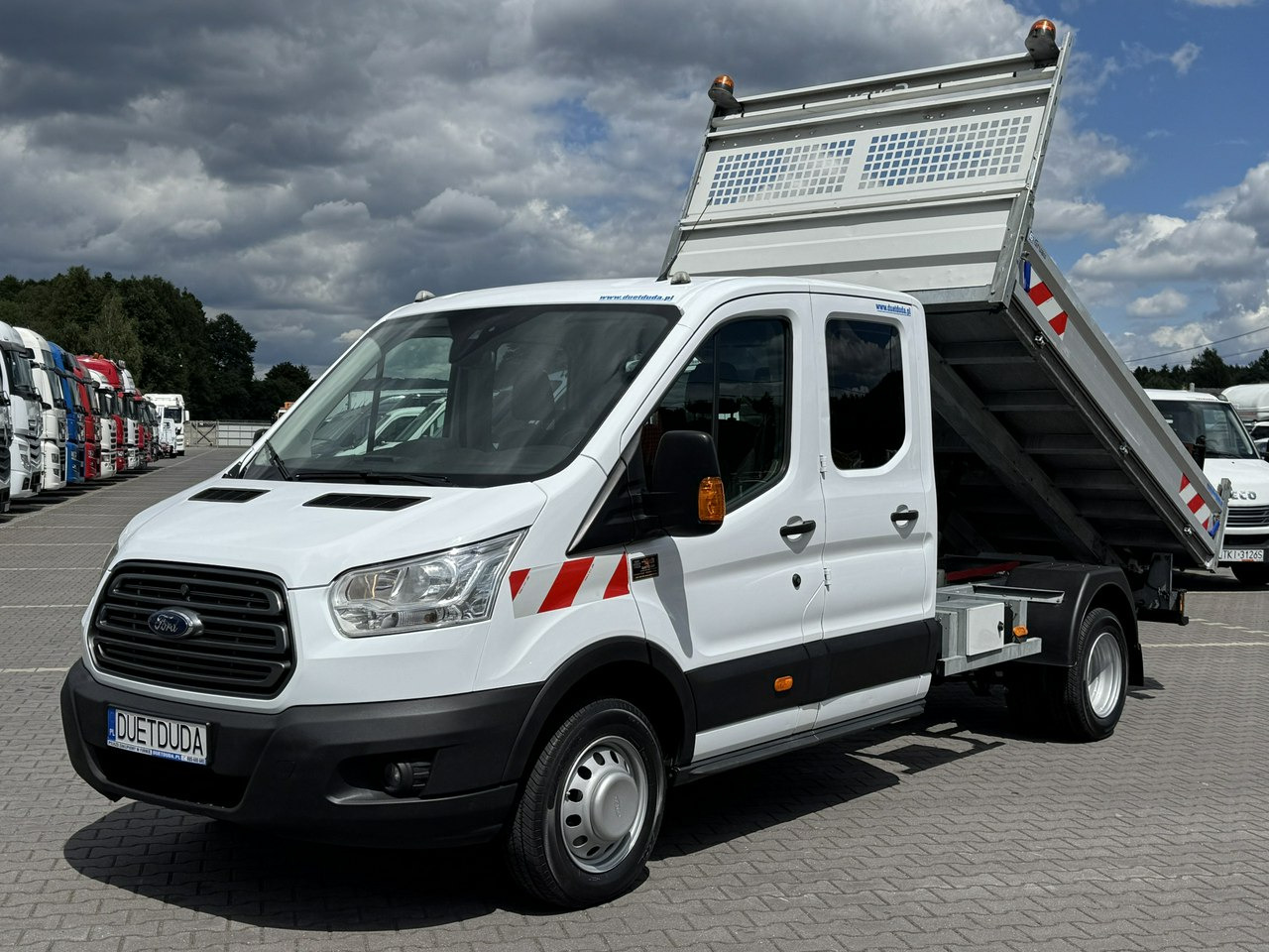 Ford Transit - Utilitaire benne: photos 5 Ford Transit - Utilitaire benne: photos 5
