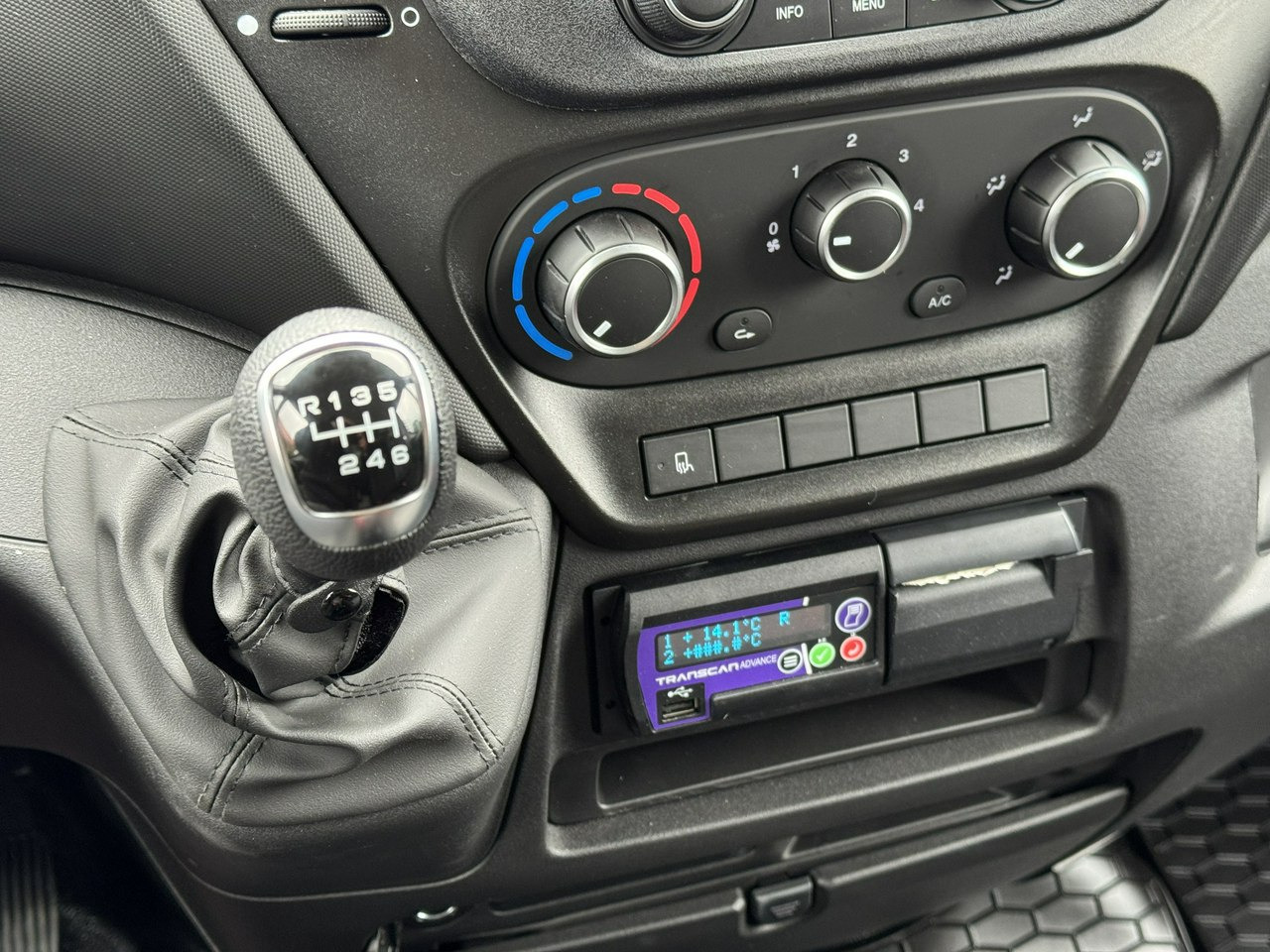 Utilitaire frigorifique Iveco Daily 35S16 V: photos 33
