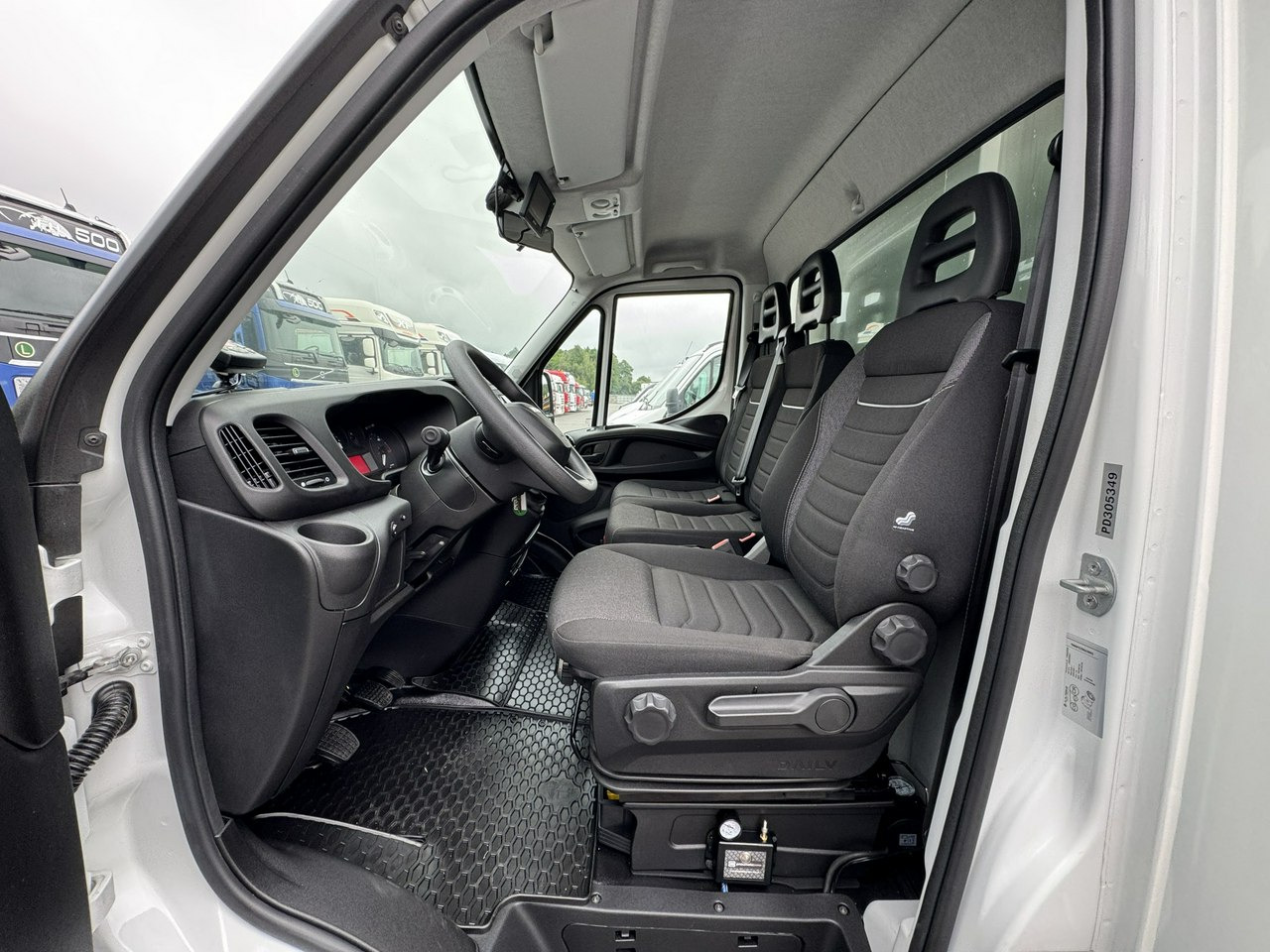 Utilitaire frigorifique Iveco Daily 35S16 V: photos 27