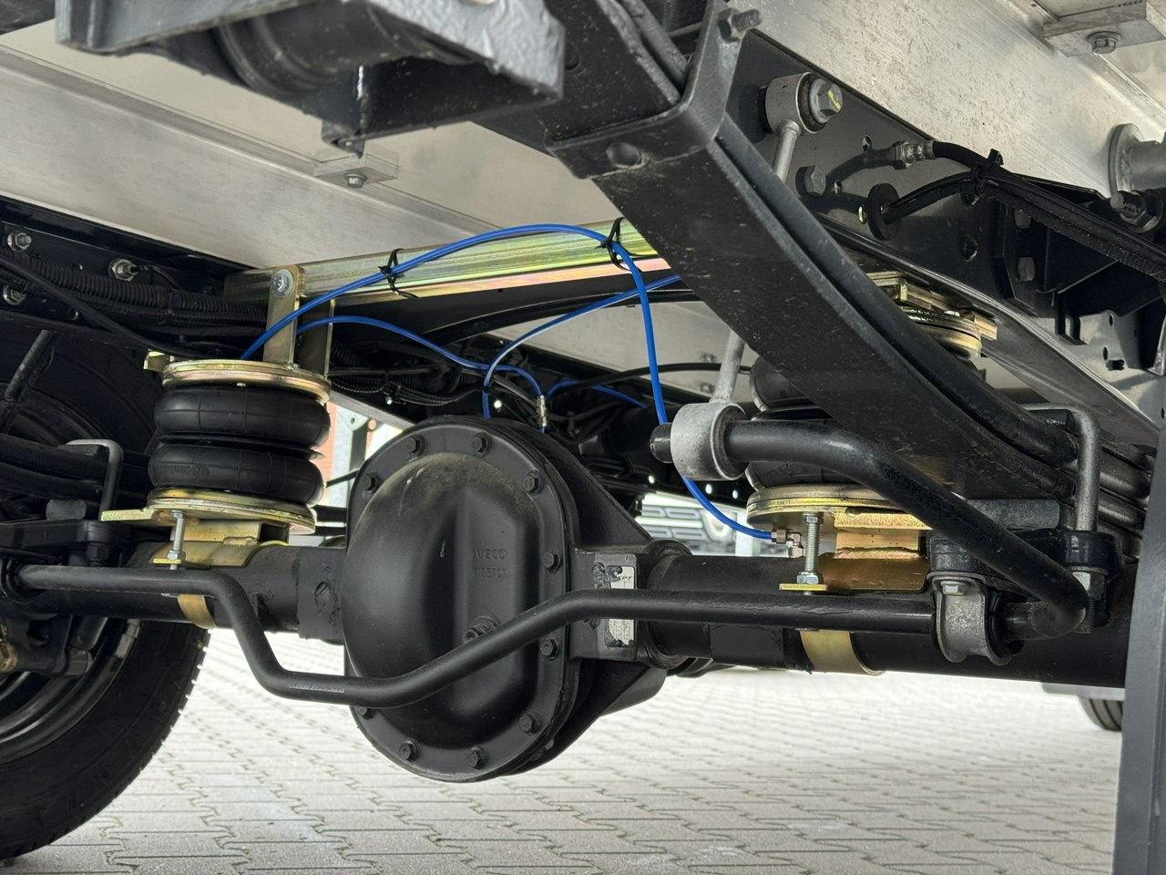 Utilitaire frigorifique Iveco Daily 35S16 V: photos 14