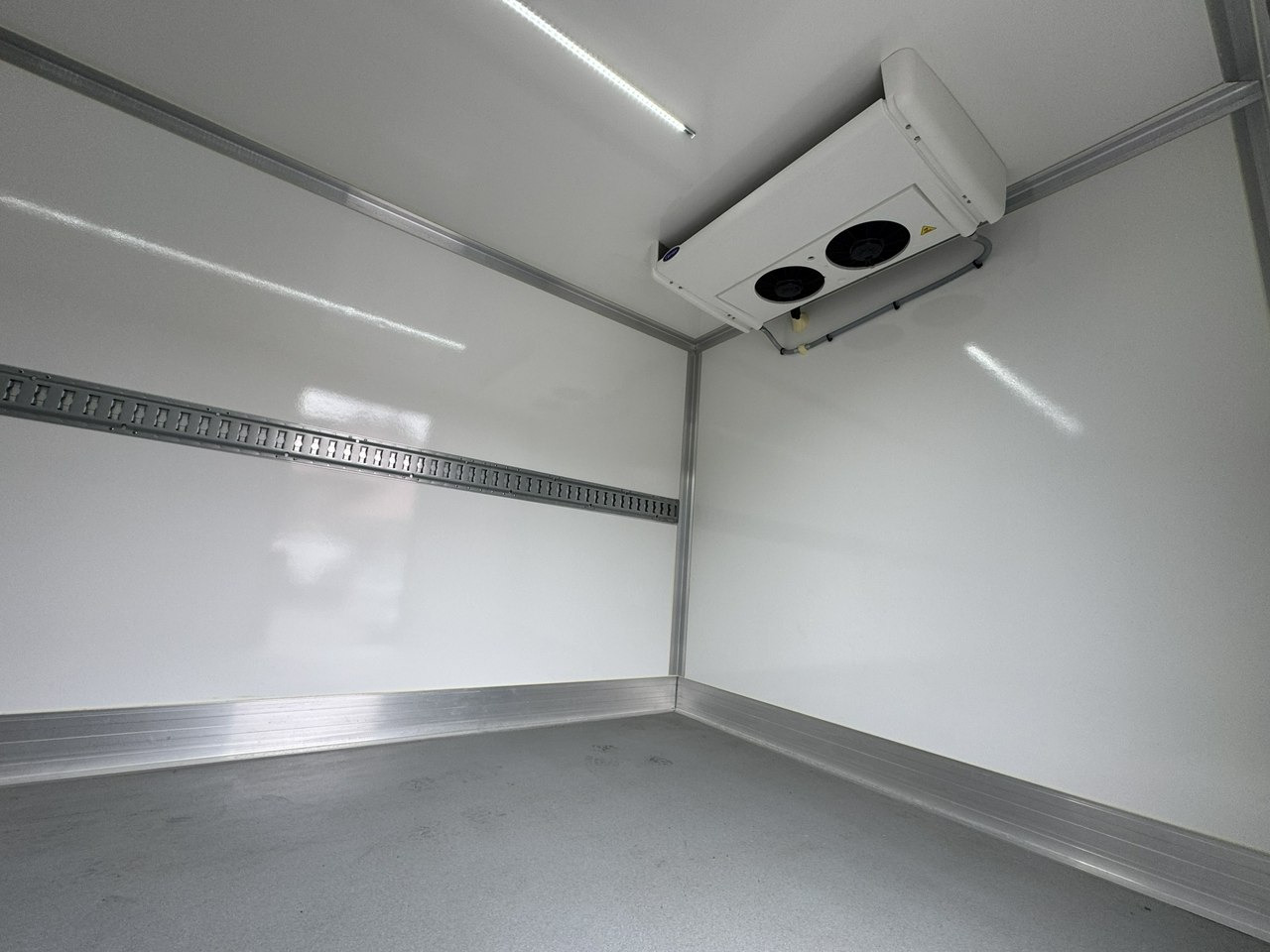 Utilitaire frigorifique Iveco Daily 35S16 V: photos 17