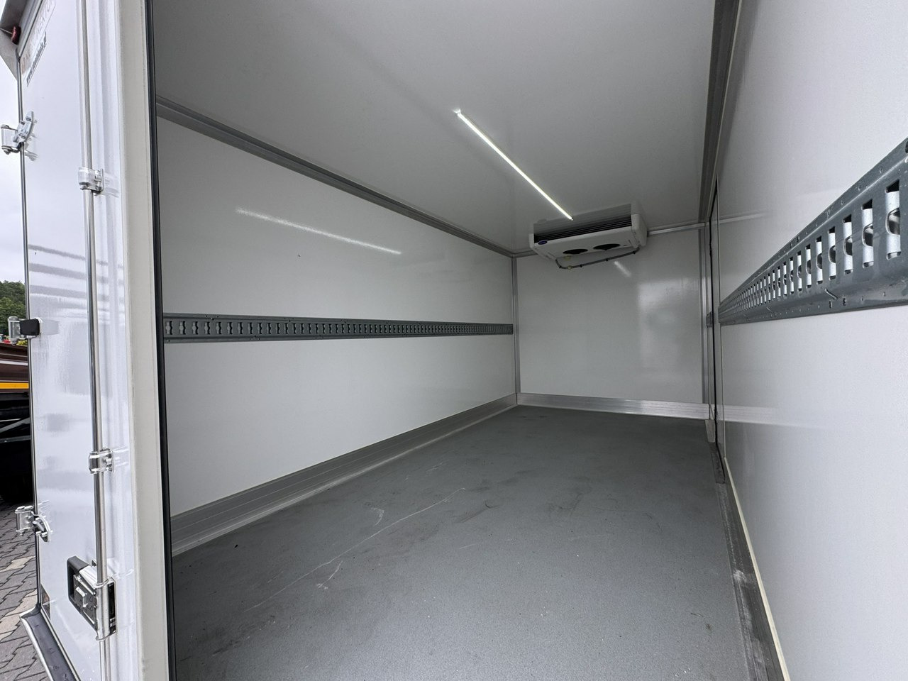 Utilitaire frigorifique Iveco Daily 35S16 V: photos 25