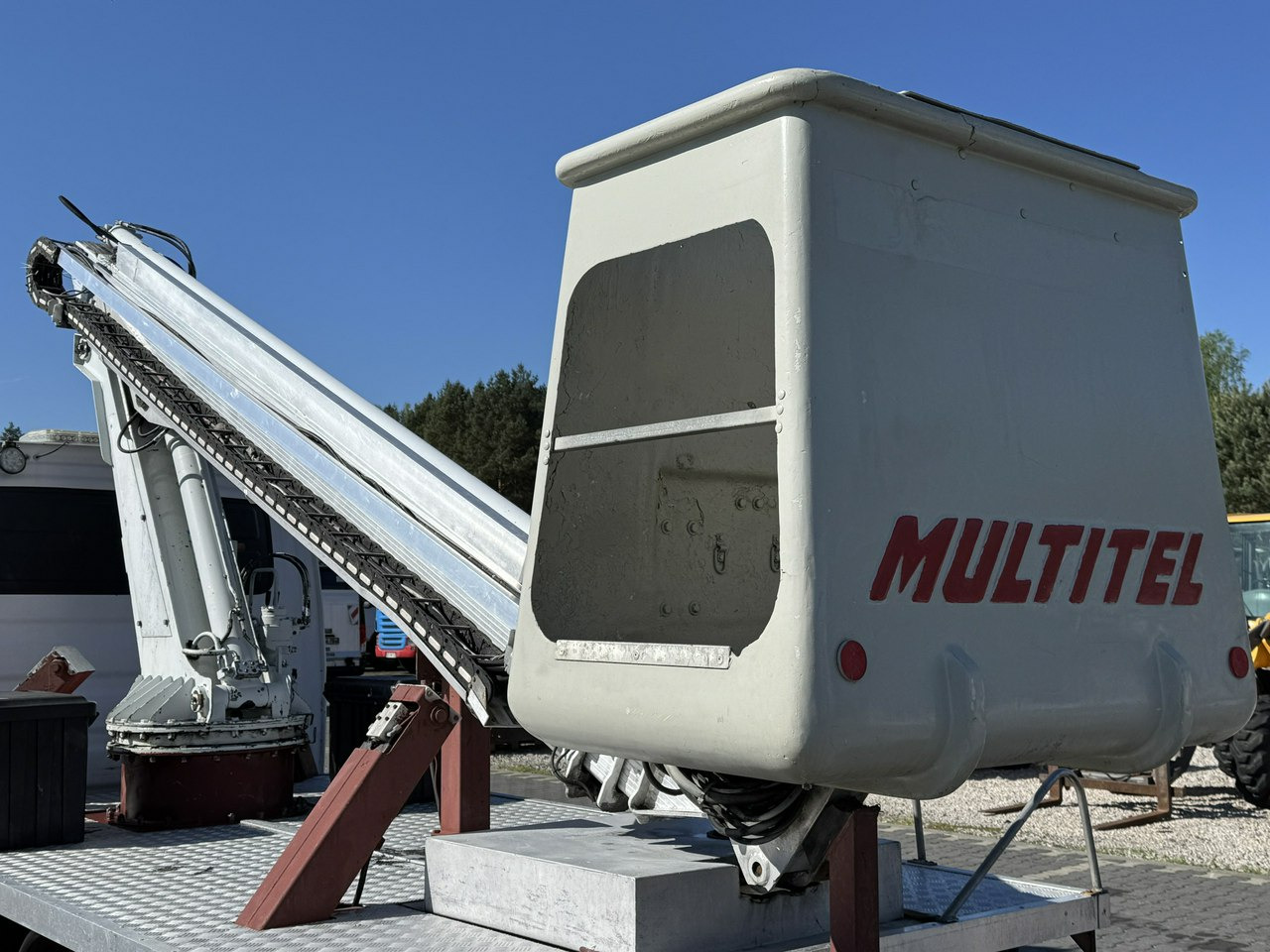 Camion avec nacelle Iveco Daily: photos 18