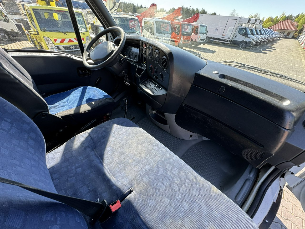 Camion avec nacelle Iveco Daily: photos 28