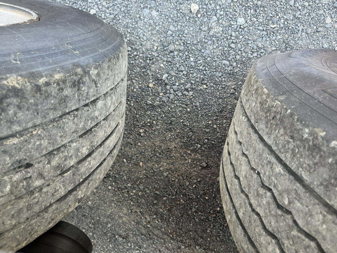 Semi-remorque isothermique Lamberet SR2 Kontener Tył Drzwi Izoterma Chłodnia bez Agregatu: photos 12 Semi-remorque isothermique Lamberet SR2 Kontener Tył Drzwi Izoterma Chłodnia bez Agregatu: photos 12