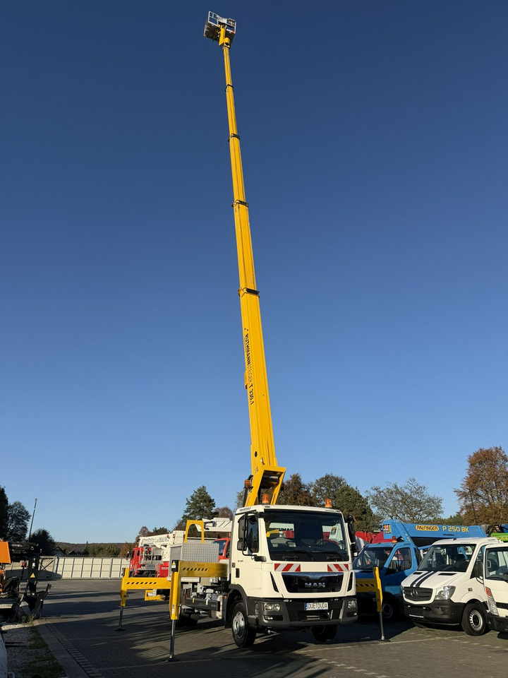 MAN TGL 7.150 Zwyżka Ruthmann T330 33-Metry w bok 21m Mały przebieg - Camion avec nacelle: photos 3 MAN TGL 7.150 Zwyżka Ruthmann T330 33-Metry w bok 21m Mały przebieg - Camion avec nacelle: photos 3