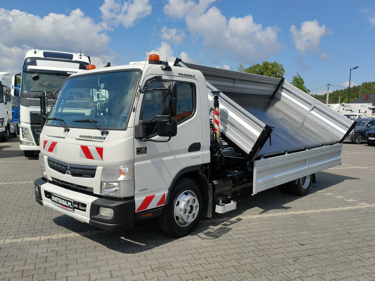 Mitsubishi Canter Fuso 9C18 3.0/180KM HDS FASSI F30 Wywrotka 3-stronna - Camion benne: photos 4 Mitsubishi Canter Fuso 9C18 3.0/180KM HDS FASSI F30 Wywrotka 3-stronna - Camion benne: photos 4