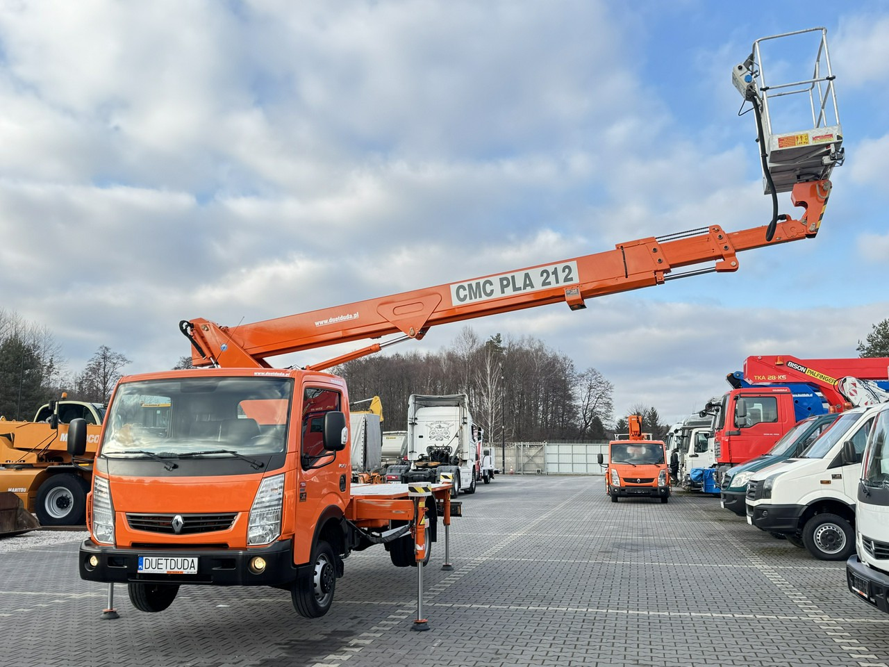 Renault Maxity - Camion avec nacelle: photos 4 Renault Maxity - Camion avec nacelle: photos 4