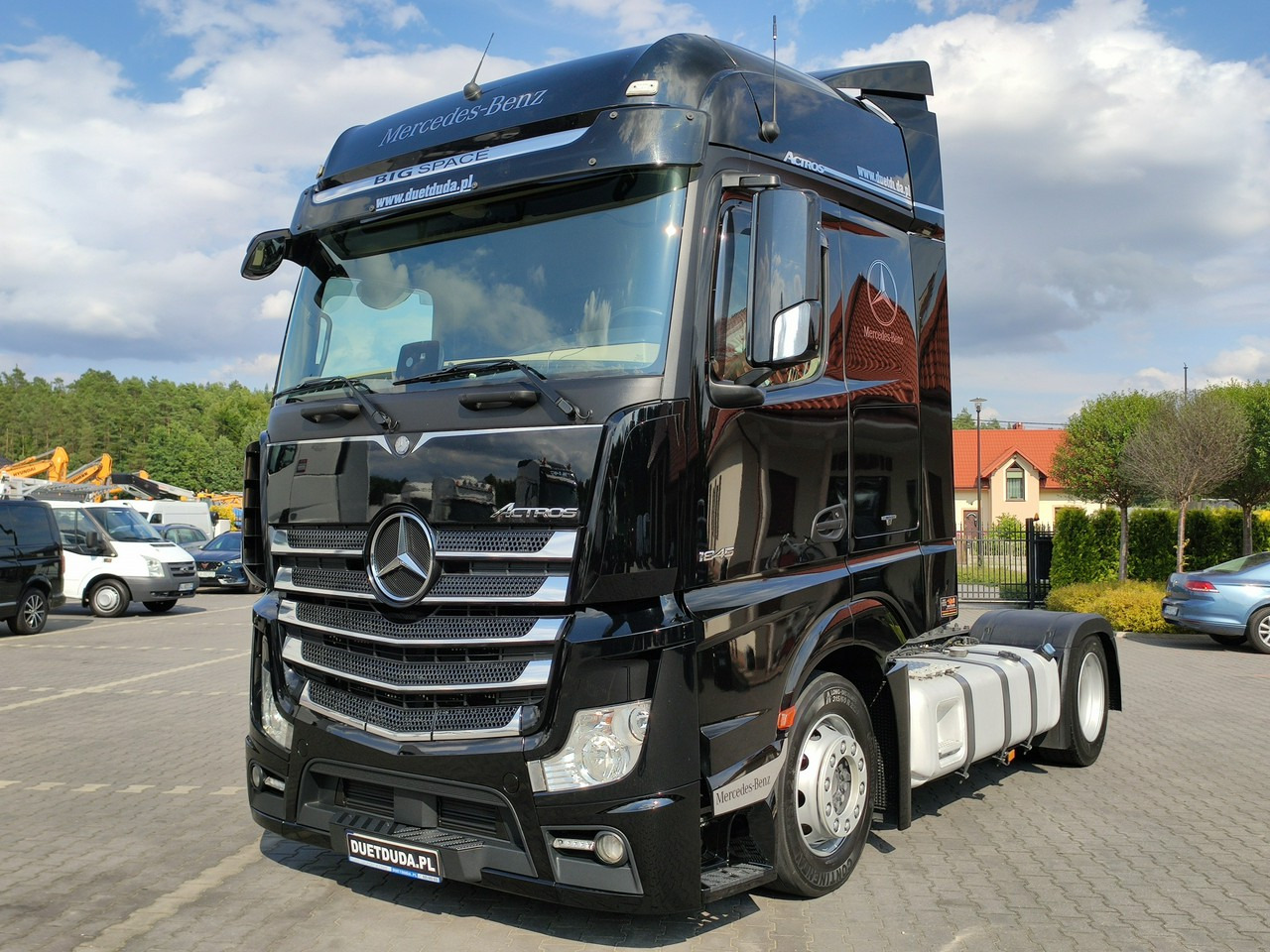 Mercedes ACTROS 1845 Euro 6 Big Space Low Deck Mega !!! - Tracteur routier: photos 1 Mercedes ACTROS 1845 Euro 6 Big Space Low Deck Mega !!! - Tracteur routier: photos 1
