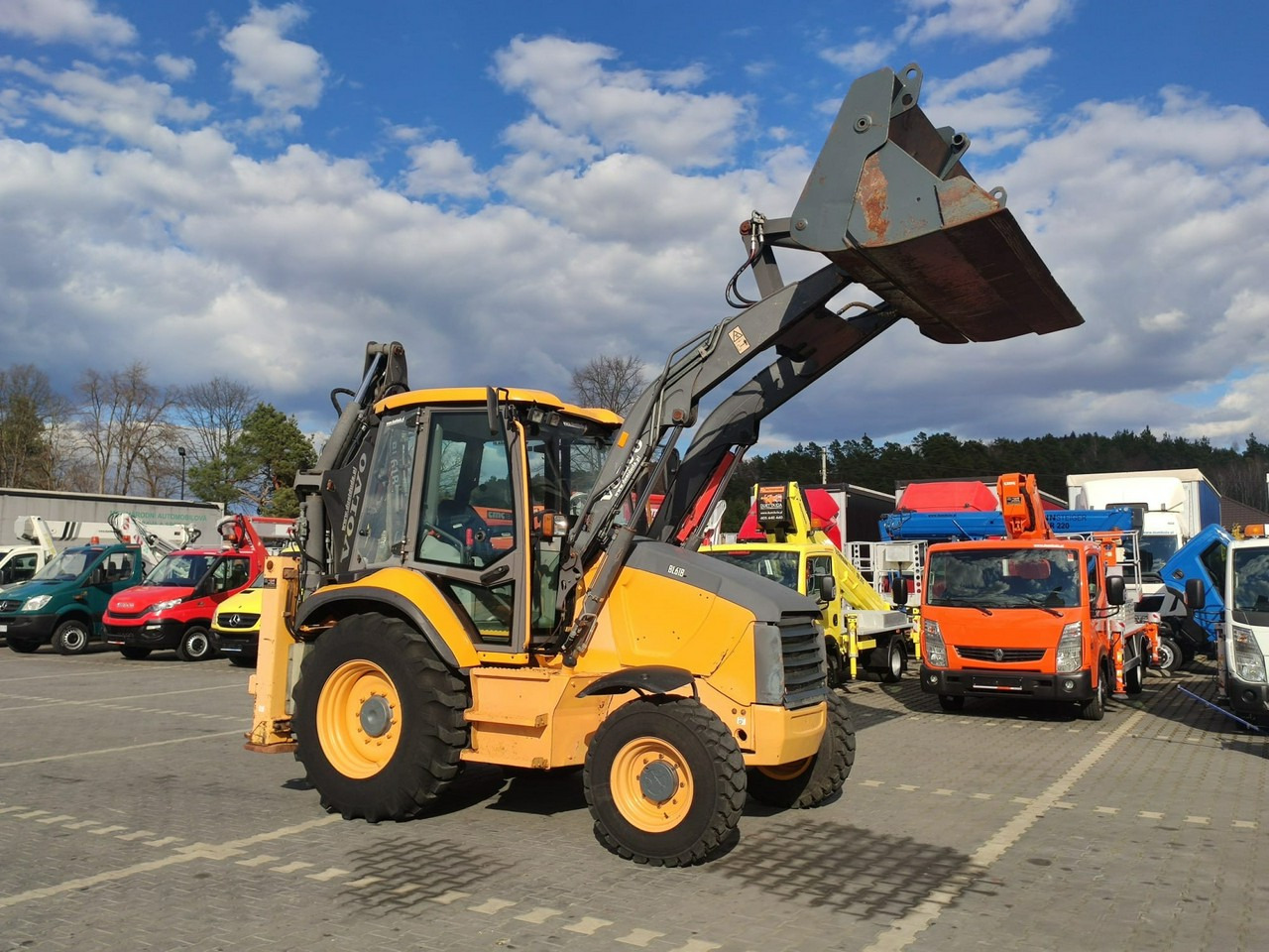 Volvo BL61B Oryginalna Bez Luzów i Wycieków Zadbana Sprawna Super Stan - Tractopelle: photos 2 Volvo BL61B Oryginalna Bez Luzów i Wycieków Zadbana Sprawna Super Stan - Tractopelle: photos 2