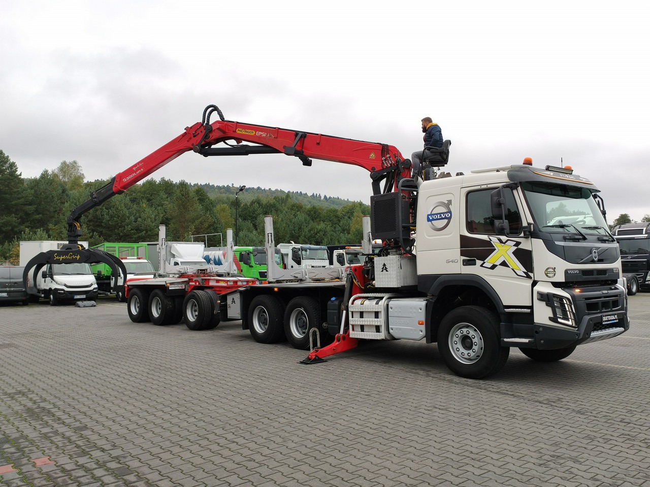 Volvo FMX 540 6x4 RETARDER PALFORET EPSILON S300L Do Drewna - Camion grumier: photos 4 Volvo FMX 540 6x4 RETARDER PALFORET EPSILON S300L Do Drewna - Camion grumier: photos 4