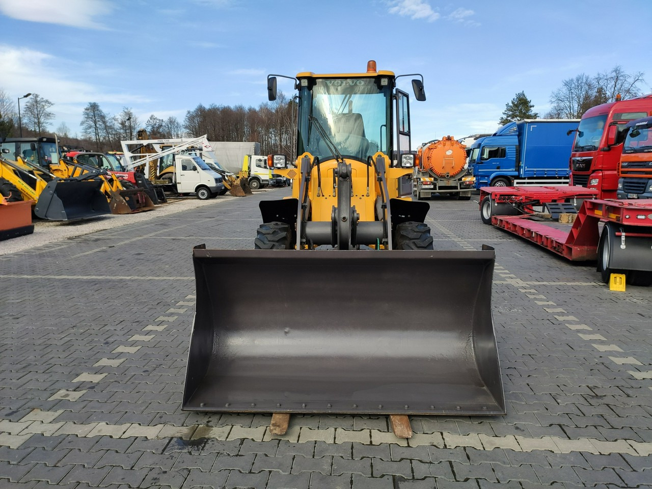 Volvo L30B Pro Unikat Stan Tylko 5380 mth - Chargeuse sur pneus: photos 4 Volvo L30B Pro Unikat Stan Tylko 5380 mth - Chargeuse sur pneus: photos 4