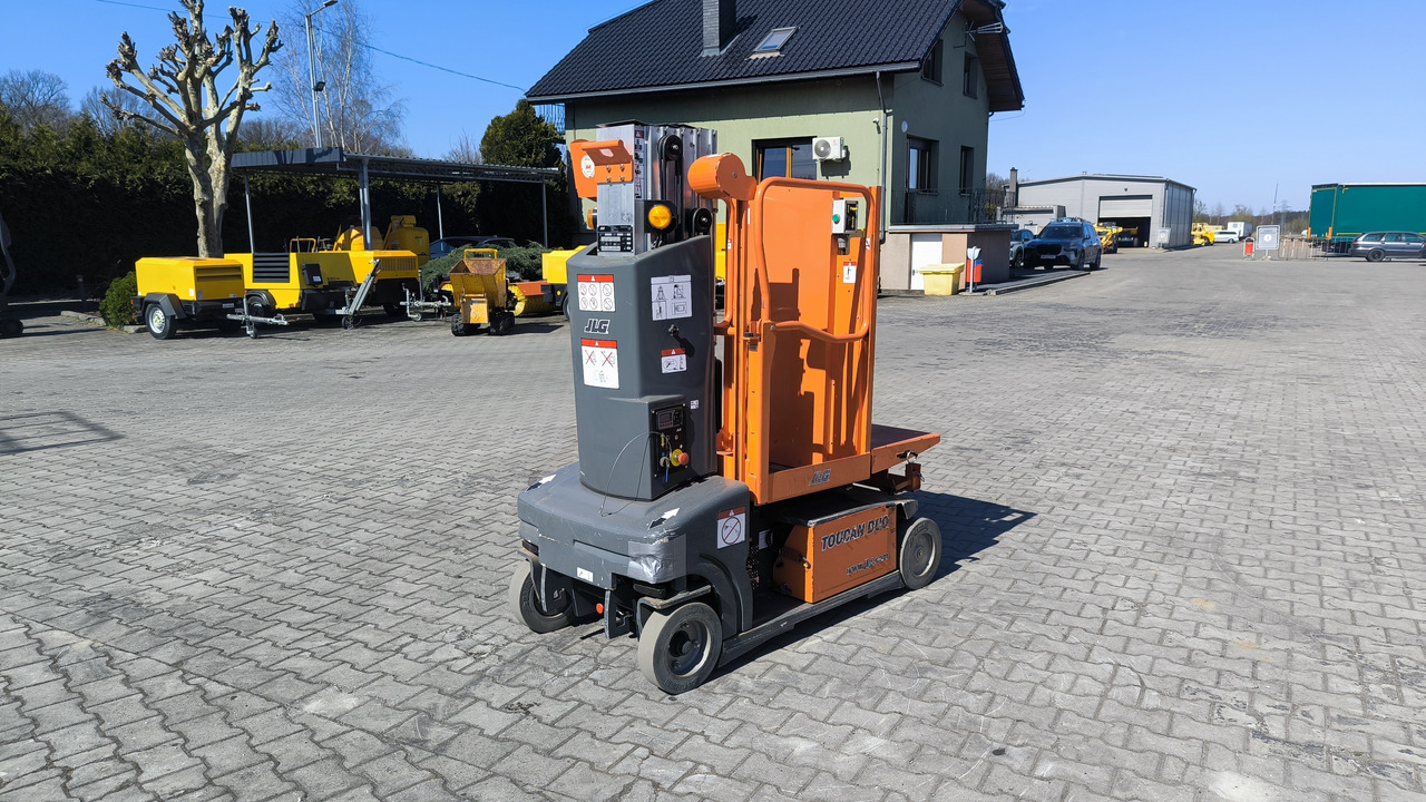 JLG TOUCAN DUO - Camion avec nacelle: photos 1 JLG TOUCAN DUO - Camion avec nacelle: photos 1