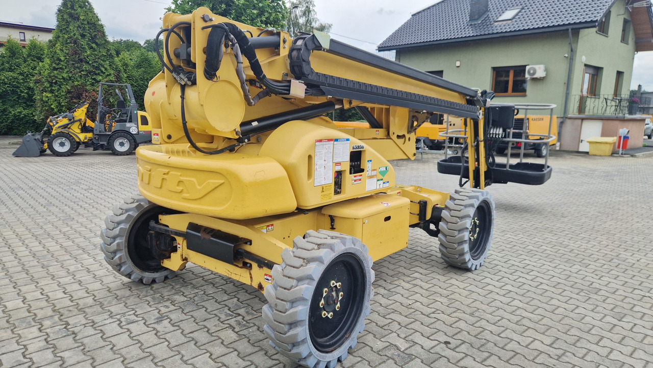 NIFTY HR 21 HYBRID - Nacelle articulée: photos 4 NIFTY HR 21 HYBRID - Nacelle articulée: photos 4