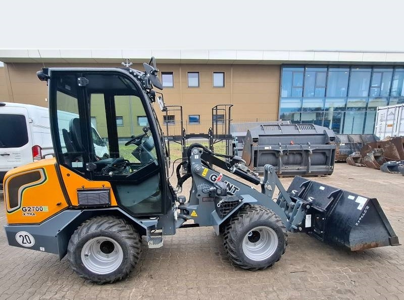 Giant G 2700 E X-Tra Elektro - Mini chargeuse: photos 3 Giant G 2700 E X-Tra Elektro - Mini chargeuse: photos 3