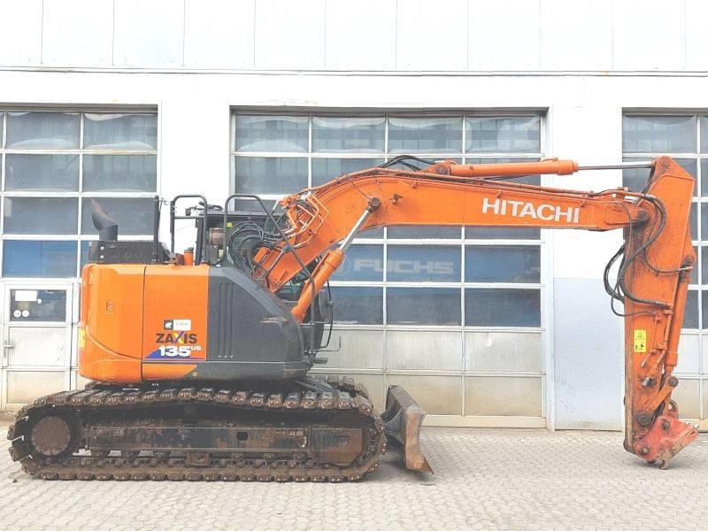 Hitachi ZX 135 US-6 - Pelle sur chenille: photos 5 Hitachi ZX 135 US-6 - Pelle sur chenille: photos 5