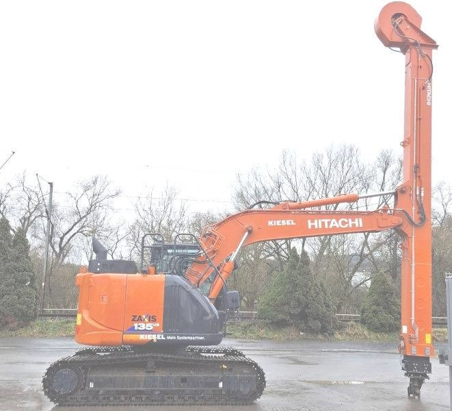 Hitachi ZX 135 US-6 Teledipper - Pelle sur chenille: photos 5 Hitachi ZX 135 US-6 Teledipper - Pelle sur chenille: photos 5