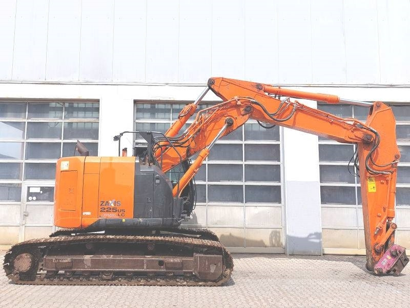 Hitachi ZX 225 US LC-5 - Pelle sur chenille: photos 5 Hitachi ZX 225 US LC-5 - Pelle sur chenille: photos 5