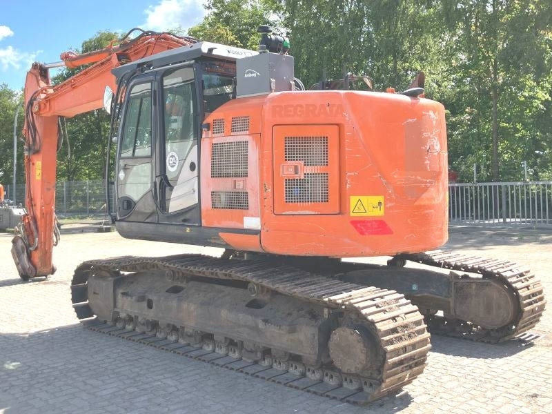 Hitachi ZX 225 US LC-6 - Pelle sur chenille: photos 3 Hitachi ZX 225 US LC-6 - Pelle sur chenille: photos 3