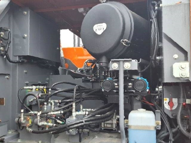 Pelle sur chenille Hitachi ZX 350 LC-7 Teledipper: photos 9 Pelle sur chenille Hitachi ZX 350 LC-7 Teledipper: photos 9