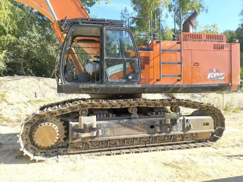 Hitachi ZX 690 LCH-7 - Pelle sur chenille: photos 2 Hitachi ZX 690 LCH-7 - Pelle sur chenille: photos 2