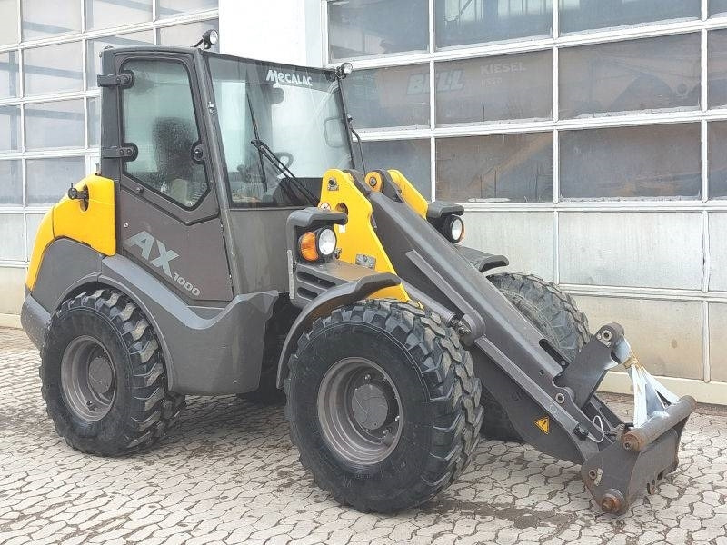 Mecalac AX 1000 - Mini chargeuse: photos 4 Mecalac AX 1000 - Mini chargeuse: photos 4