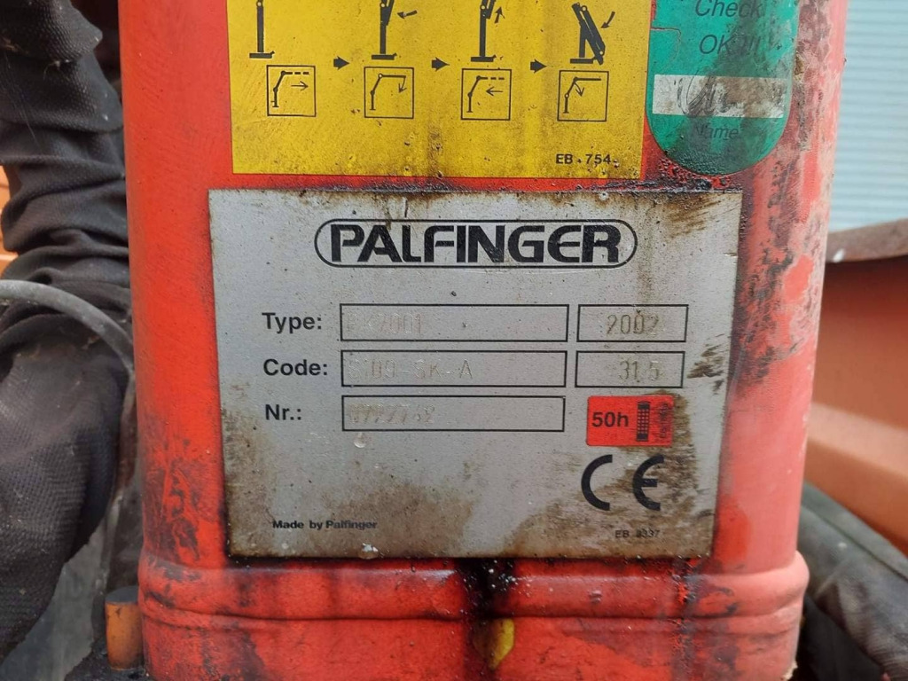 MAN LE 8.220 4x4 / Kran - Camion benne, Camion grue: photos 5 MAN LE 8.220 4x4 / Kran - Camion benne, Camion grue: photos 5