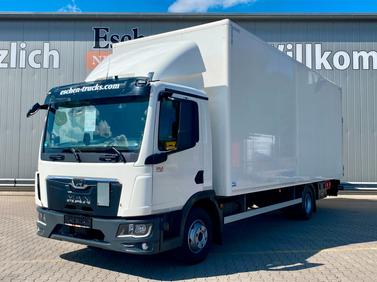 MAN TGL 12.220 Automatik*LBW*HU+BremseNEU*Navi*Kamer - Camion fourgon: photos 1 MAN TGL 12.220 Automatik*LBW*HU+BremseNEU*Navi*Kamer - Camion fourgon: photos 1