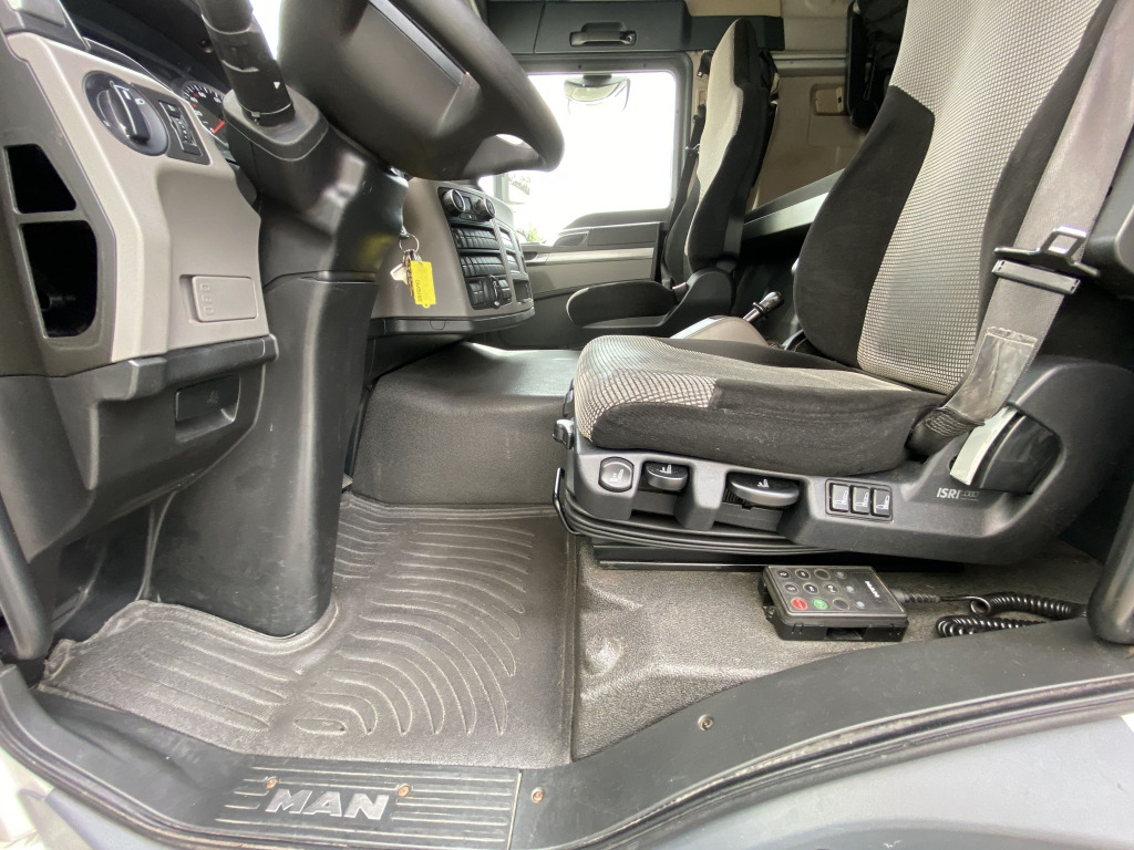 MAN TGL 12.250 4x2 BL - Camion à rideaux coulissants: photos 4 MAN TGL 12.250 4x2 BL - Camion à rideaux coulissants: photos 4