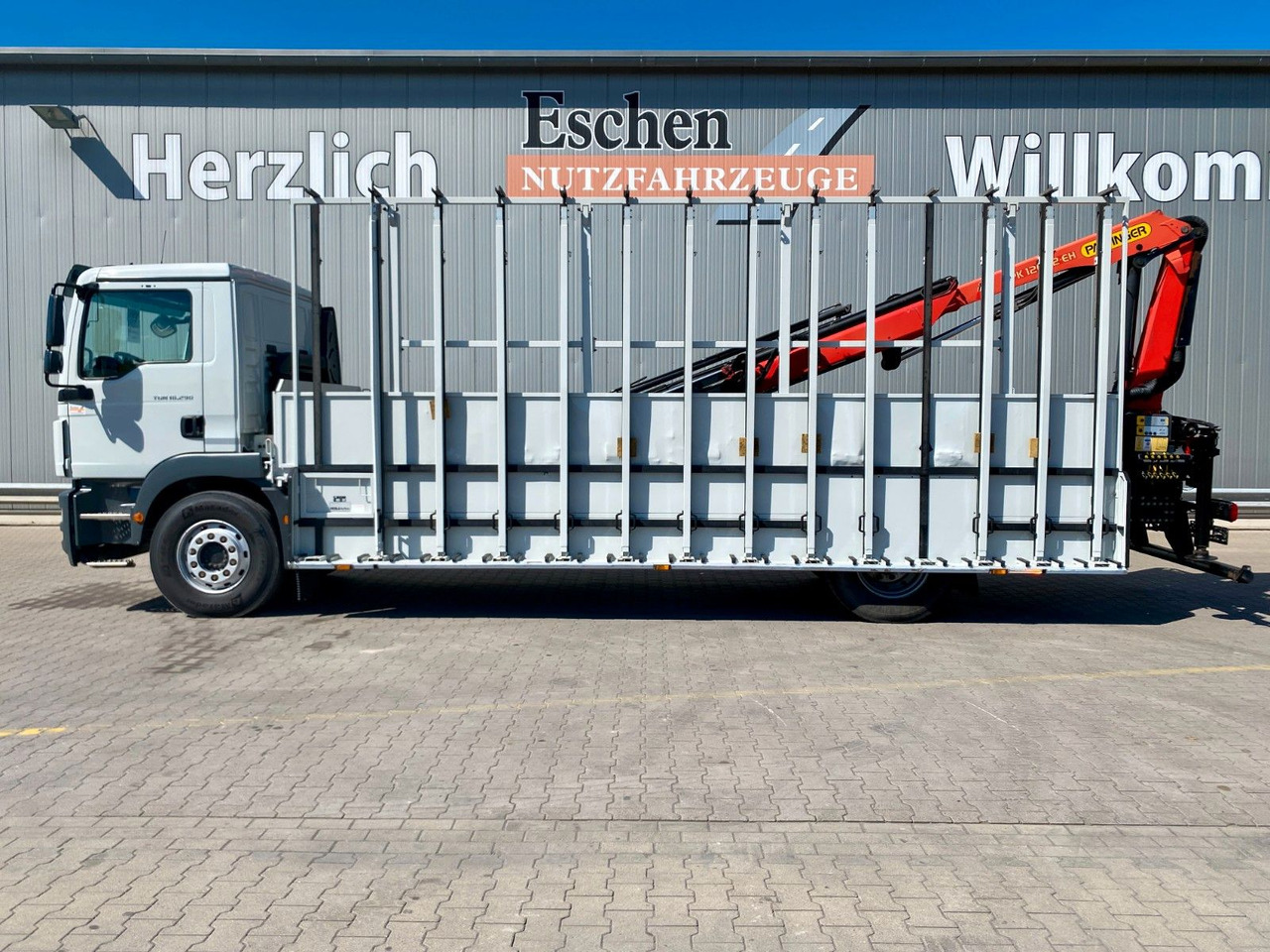 MAN TGM 18.290| Glas/HEGLA*PK12002*Funk*3x Sitze*AHK - Camion plateau, Camion grue: photos 3 MAN TGM 18.290| Glas/HEGLA*PK12002*Funk*3x Sitze*AHK - Camion plateau, Camion grue: photos 3