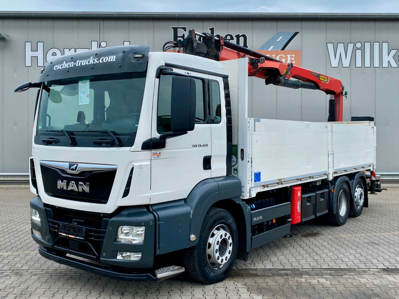 MAN TGS 26.420 6x2-4 LL | PK 26.001*FUNK*Navi*AHK*AC - Camion plateau, Camion grue: photos 1 MAN TGS 26.420 6x2-4 LL | PK 26.001*FUNK*Navi*AHK*AC - Camion plateau, Camion grue: photos 1